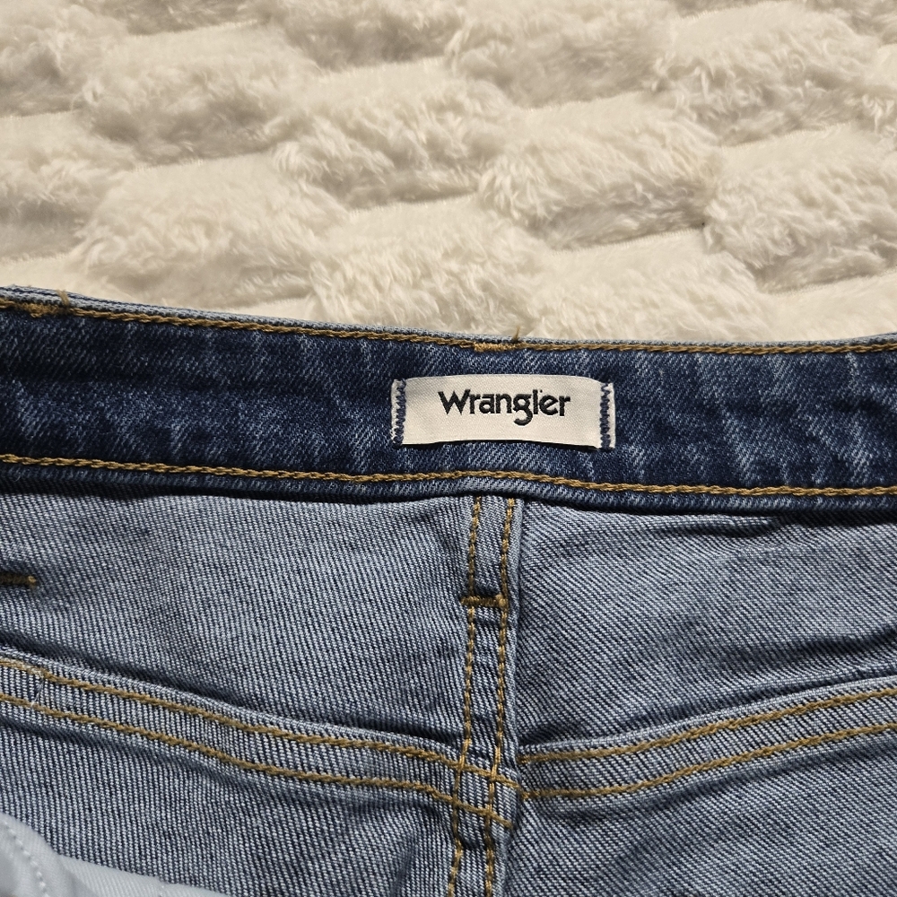 Wrangler Wanderer High Rise Trumpet Flare Jeans Womens 28x34 Western New - Picture 2 of 7